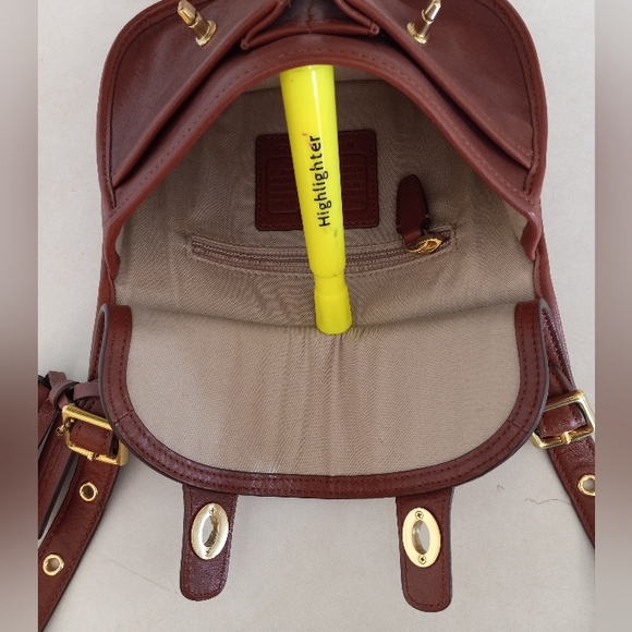 Coach Legacy, Amanda Flap Shoulder Bag, 2012 - Picture 13 of 15